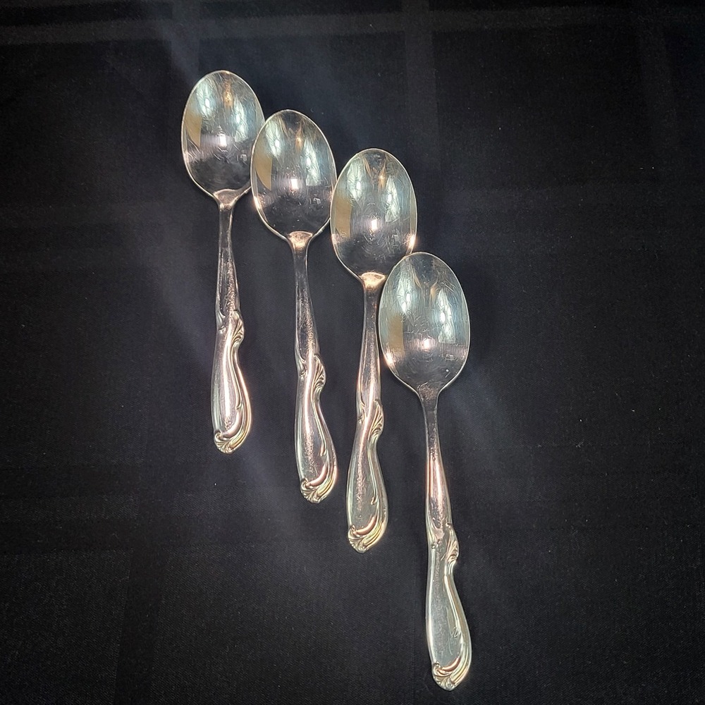 Rogers and Brothers Celebration 4 Teaspoon Set Silverplate Silverware VTG 1959